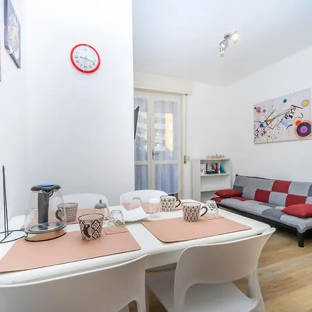 Zia Dina - With Balcony *